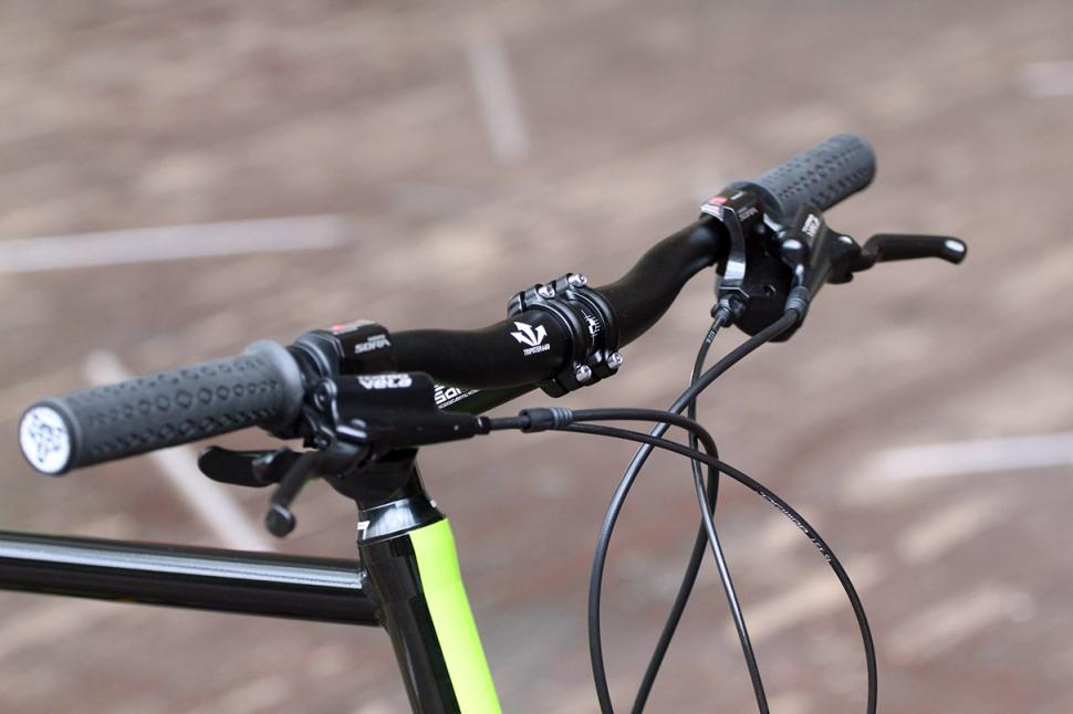 hybrid bicycle handlebars